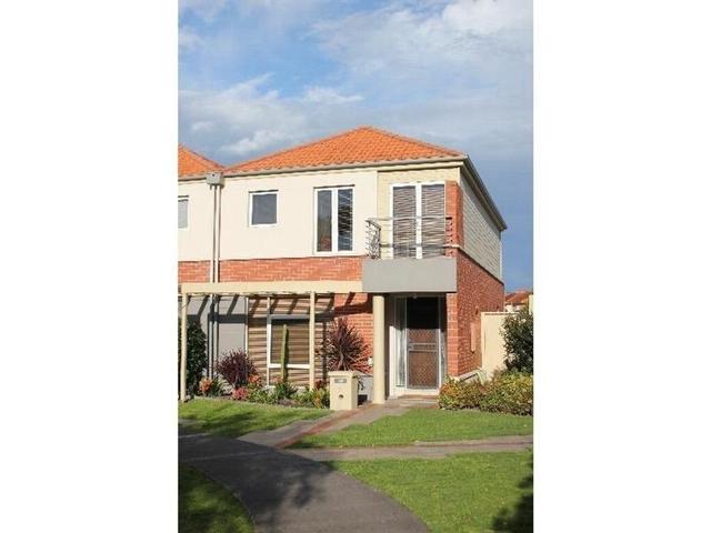 3 Orion Mews, VIC 3207