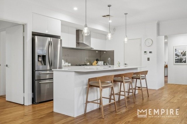 15 Caliza Way, WA 6164