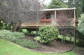 Cottage (2010-06-12)