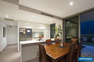 Kitchen & Dining Area