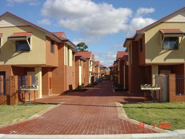 4/8 Hillcrest Road, WA 6105
