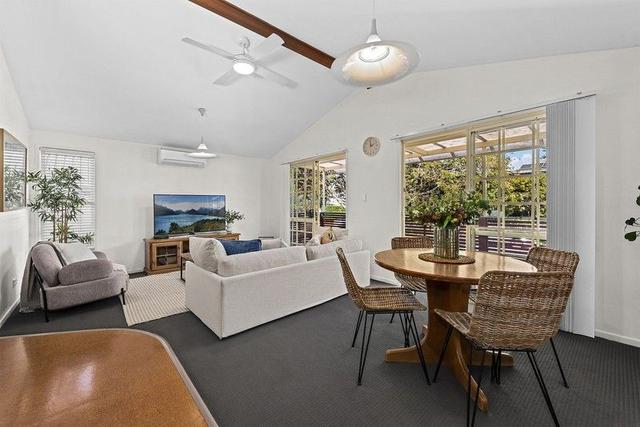 21 Violet Street, QLD 4104