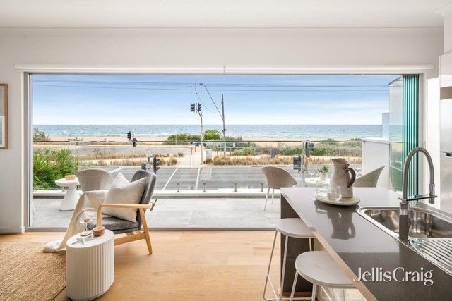 14/183 Beach Road, VIC 3195