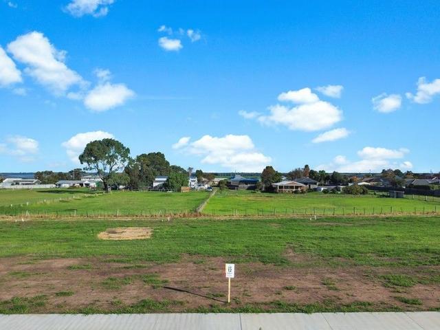 12/27 Clothier Crescent, VIC 3875
