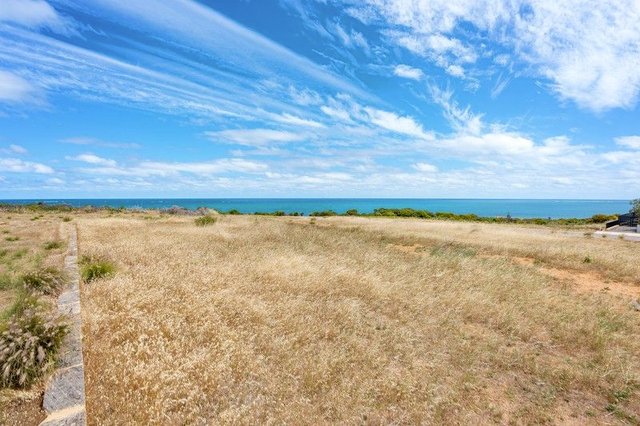 4 Highland Loop, WA 6530