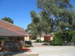 Street entry (2004-03-02)