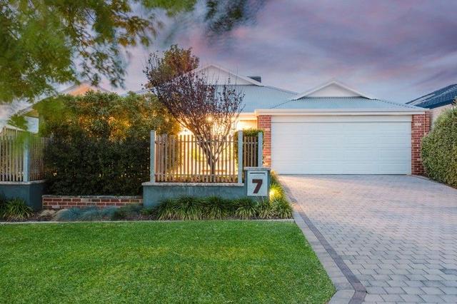 7 Featherstone Gardens, WA 6036