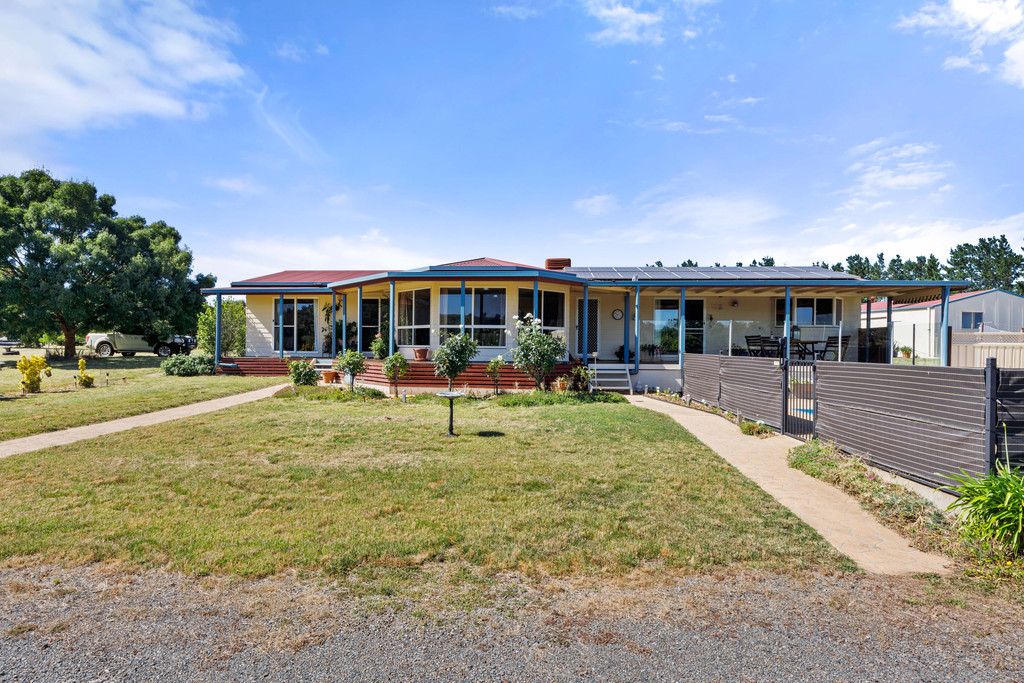 594 Yass Valley Way, Yass NSW 2582 Allhomes