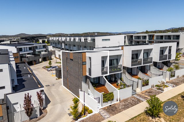 13/221 John Gorton Drive, ACT 2611