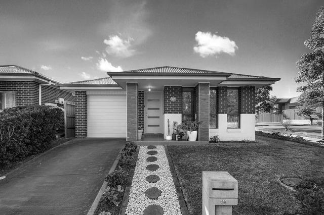 19 Edgewater Drive, NSW 2745