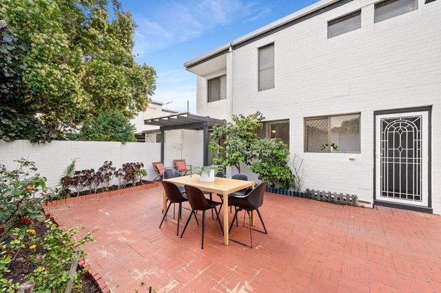 3/11 Thelma Street, WA 6152