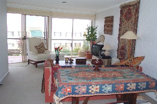 Lounge (2003-05-05)