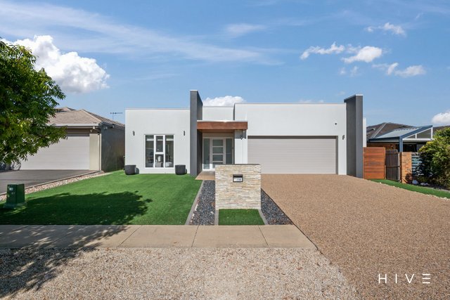 10 Kalianna Street, ACT 2914