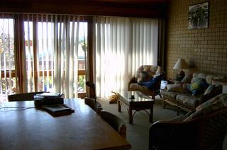 Lounge (2005-06-10)