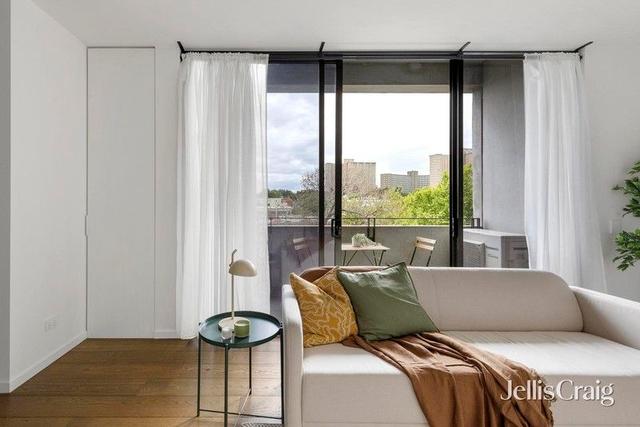 303/94 Canning Street, VIC 3053