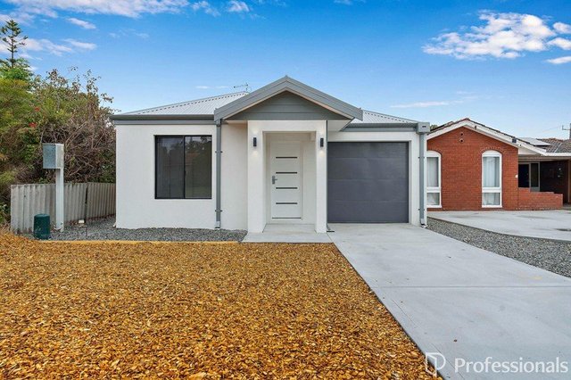 2A Carleton Crescent, WA 6058