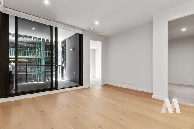 F2/526 Epsom Road, VIC 3031