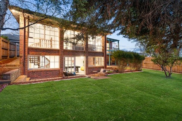 16 Victor Avenue, VIC 3101