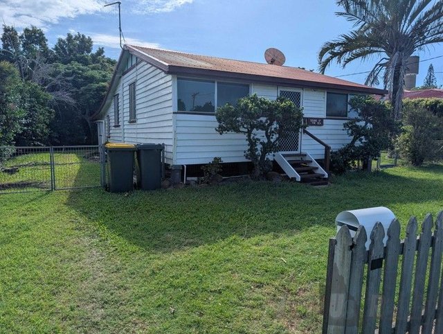 44 Bathurst Street, QLD 4670