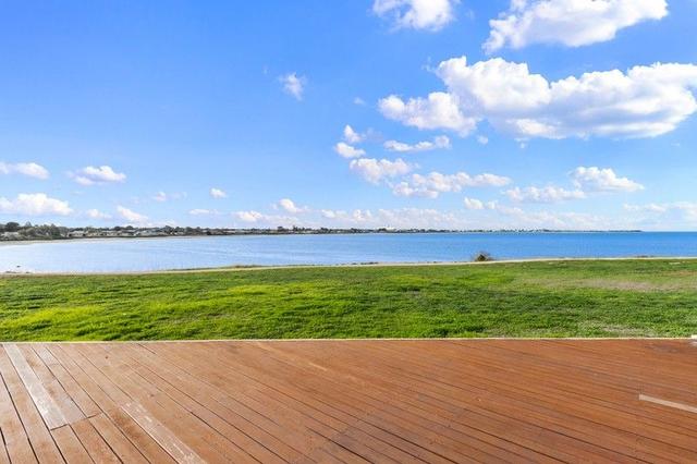 8 Beach Road, SA 5583