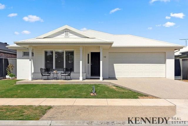 10 Oasis Crescent, VIC 3730