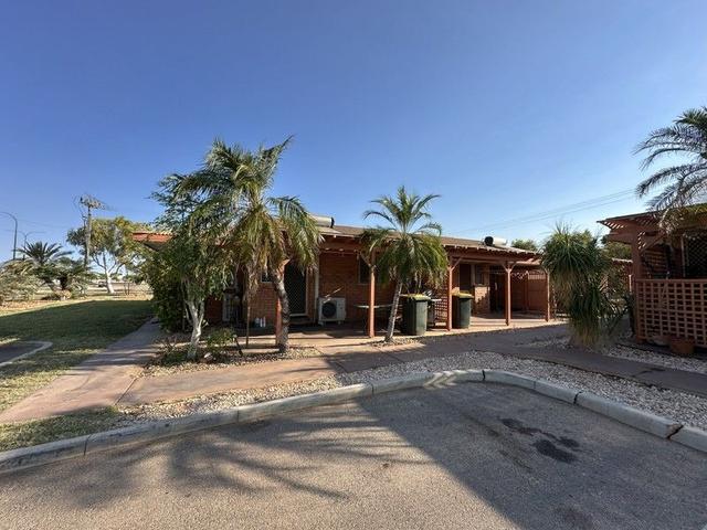 1/1 Maidstone Crescent, WA 6707