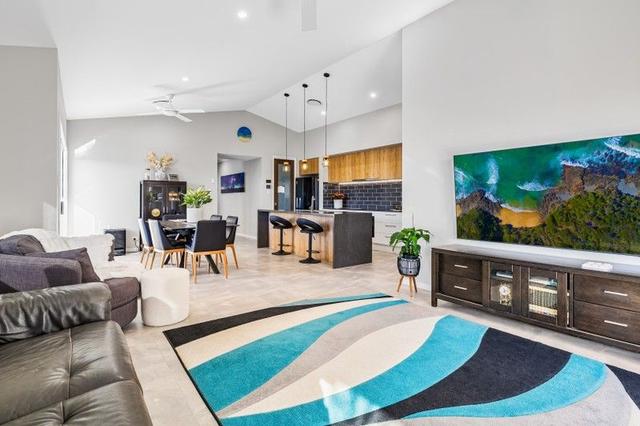 21 Lord Howe Circuit, QLD 4551