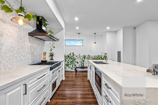 133 Holt Parade, VIC 3083