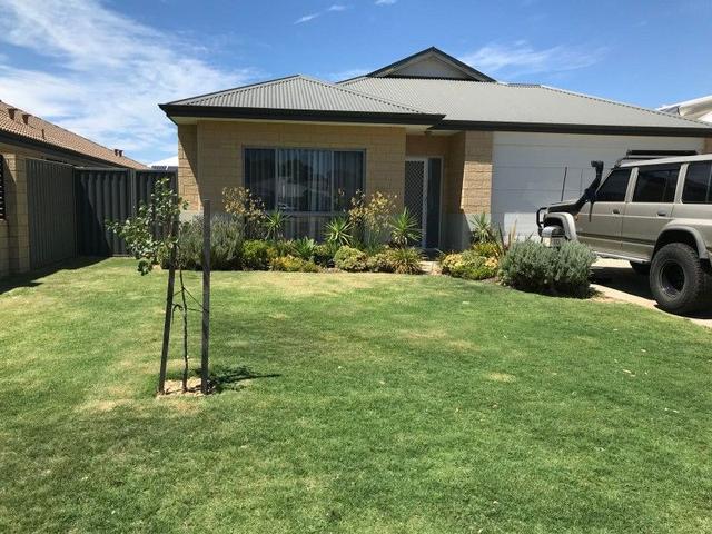 10 Placid Bend, WA 6208