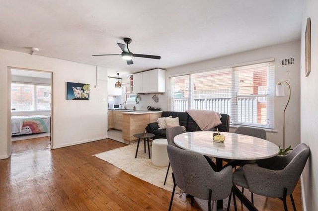 4/3 Parry Avenue, NSW 2209