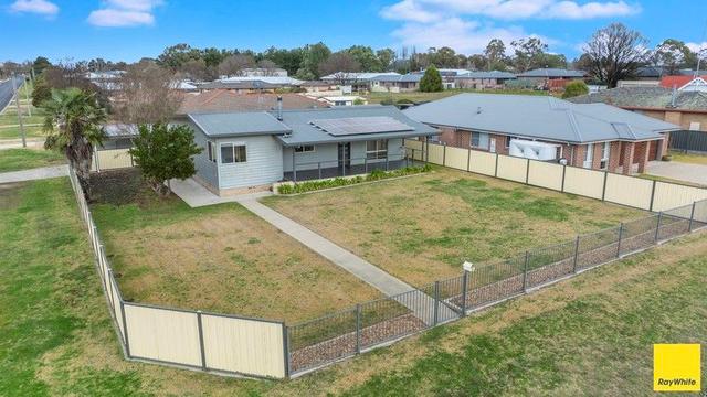 36 East Street, NSW 2358