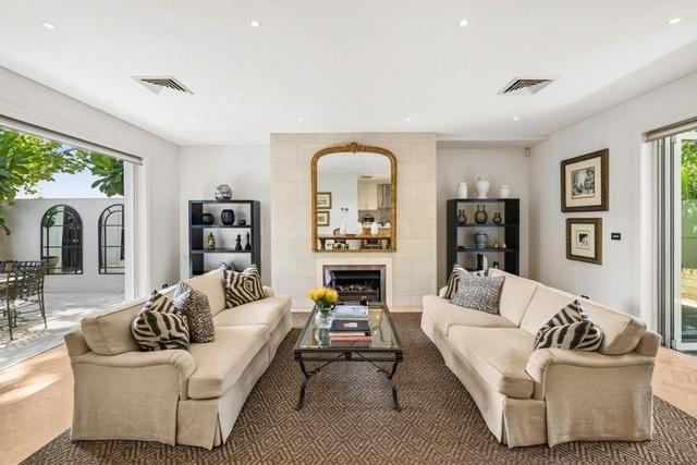 1 Pinehill Avenue, NSW 2028