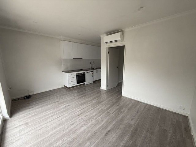 8/30 Walsh Street, VIC 3204