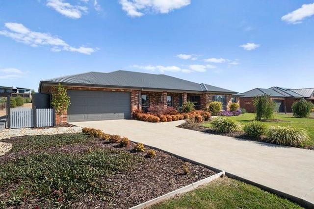 16 Maple Tree Boulevard, VIC 3722