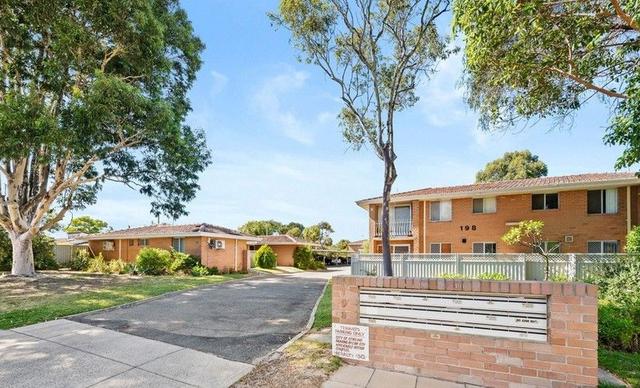 16/198 North Beach Drive, WA 6060