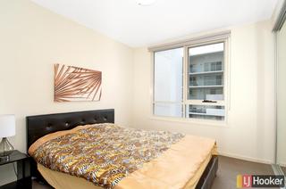 Main Bedroom (2011-12-15)