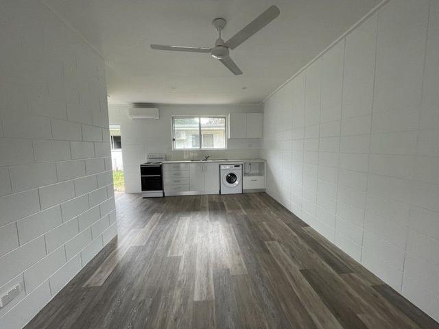 2/6 Helmet Street, QLD 4877