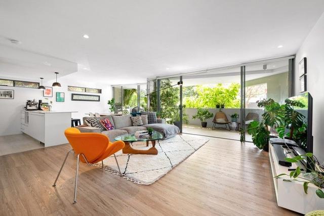102/8 Musgrave Street, QLD 4101
