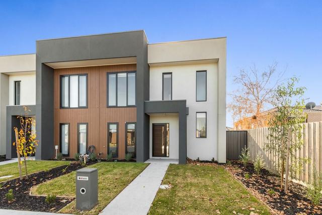 2 Burnden Close, VIC 3806