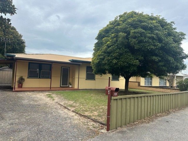 13 Oval Rd, SA 5211
