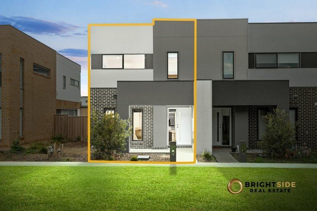 12 Bronze Leaf Walk, VIC 3805