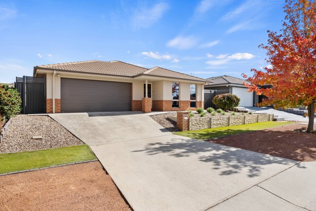 41 Gordon Withnall Crescent, ACT 2615
