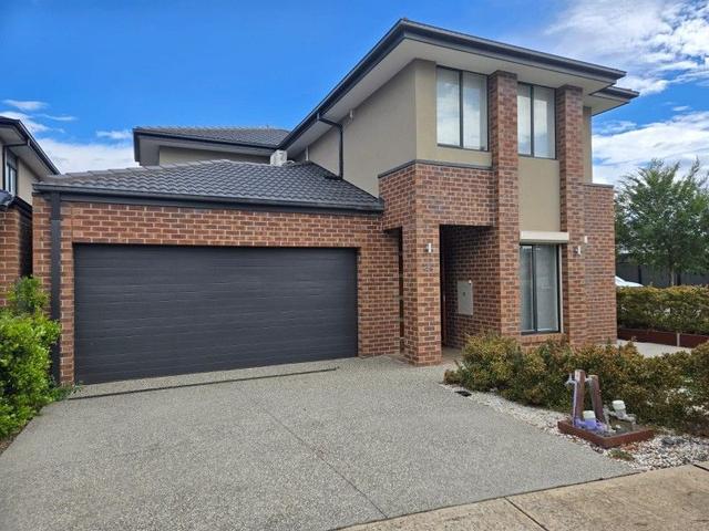 27 Roscoe Avenue, VIC 3064