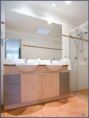 Ensuite (2013-10-17)