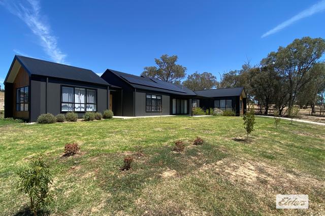 15 Damson Court, NSW 2642