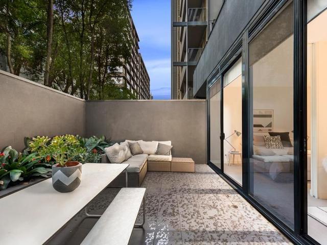 G06/74 Queens Road, VIC 3000