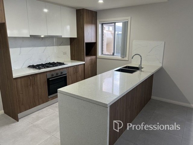 5 Nalah Glade, NSW 2765