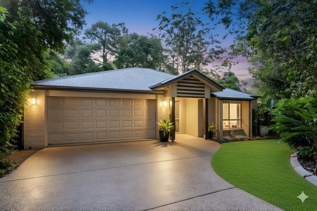 6 Flame Tree Court, QLD 4555