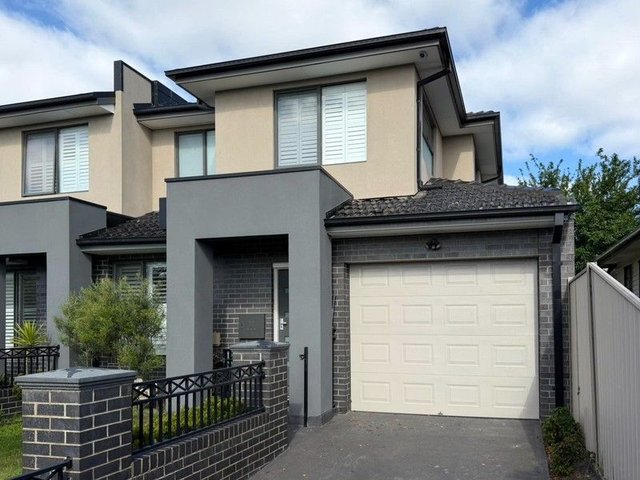 1/73 Prince Charles Street, VIC 3168