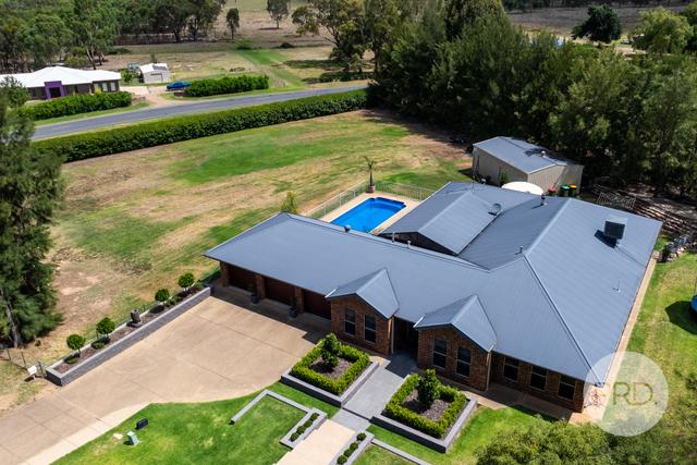 1 Wisteria Place, NSW 2650